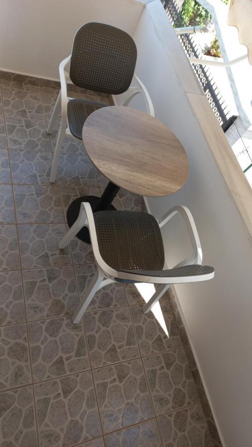 Vila Avni Likometi Ksamil Habitación foto