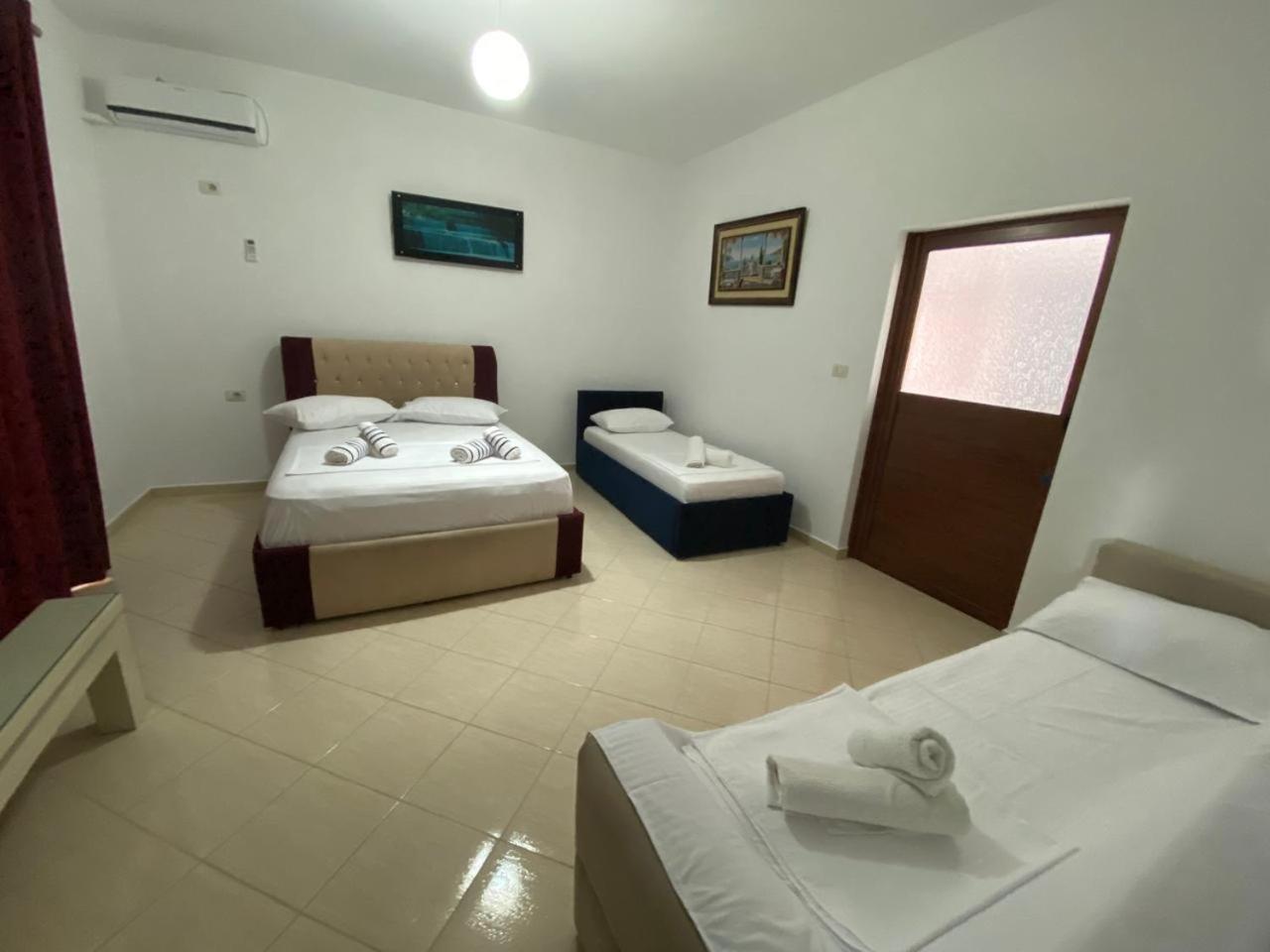 Vila Avni Likometi Ksamil Habitación foto