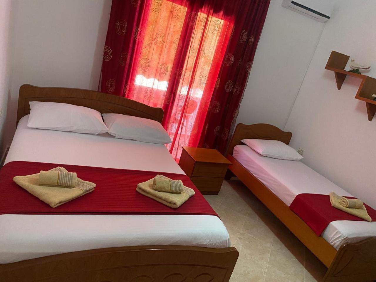 Vila Avni Likometi Ksamil Habitación foto